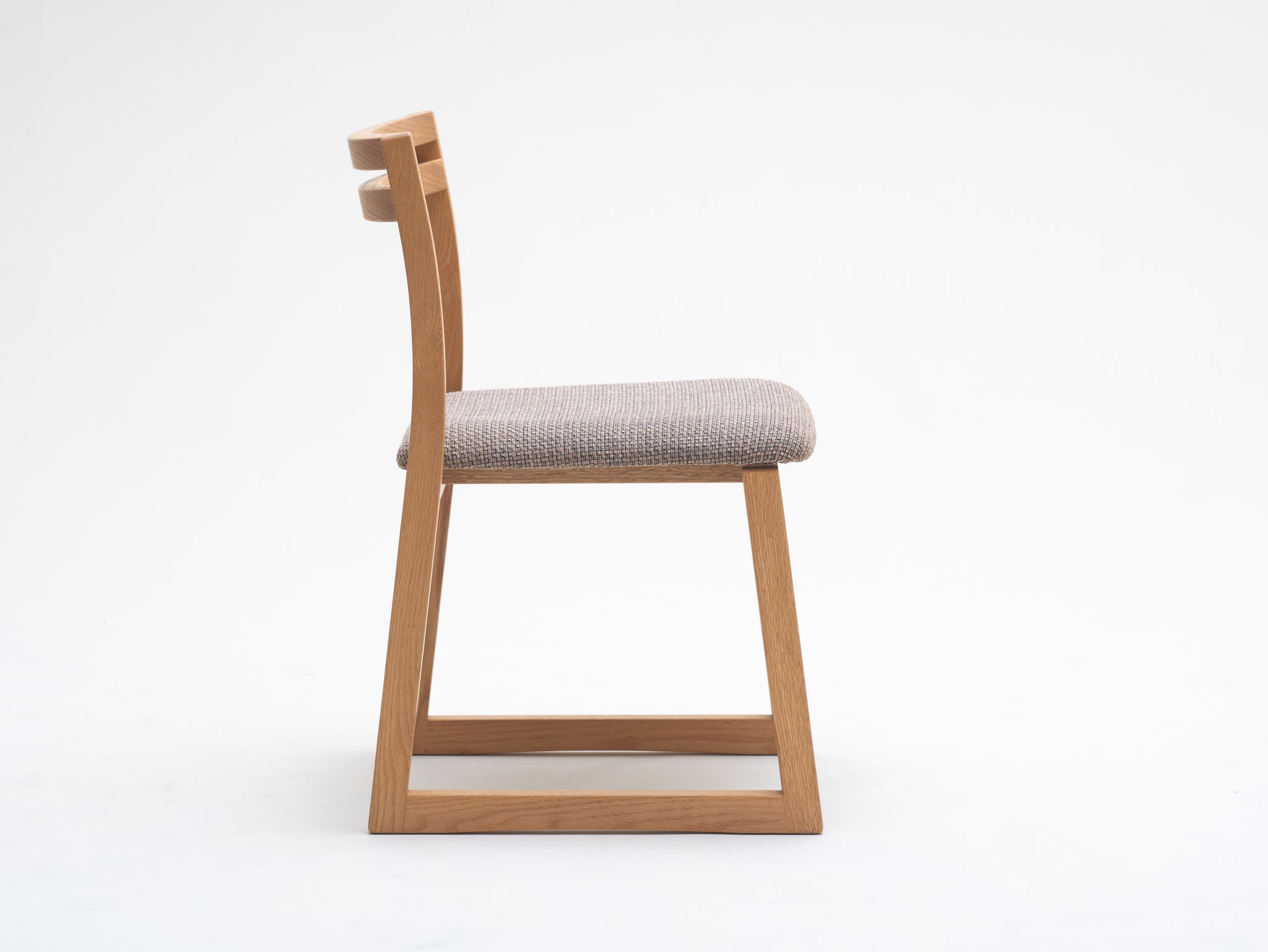 Chair – wakabakagu
