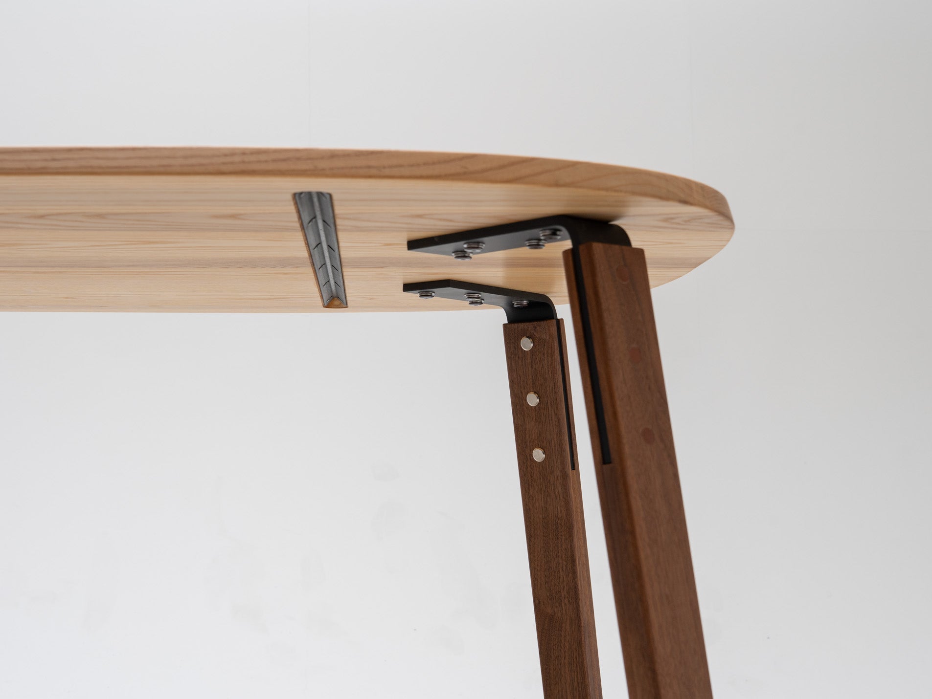 KA01.dining table