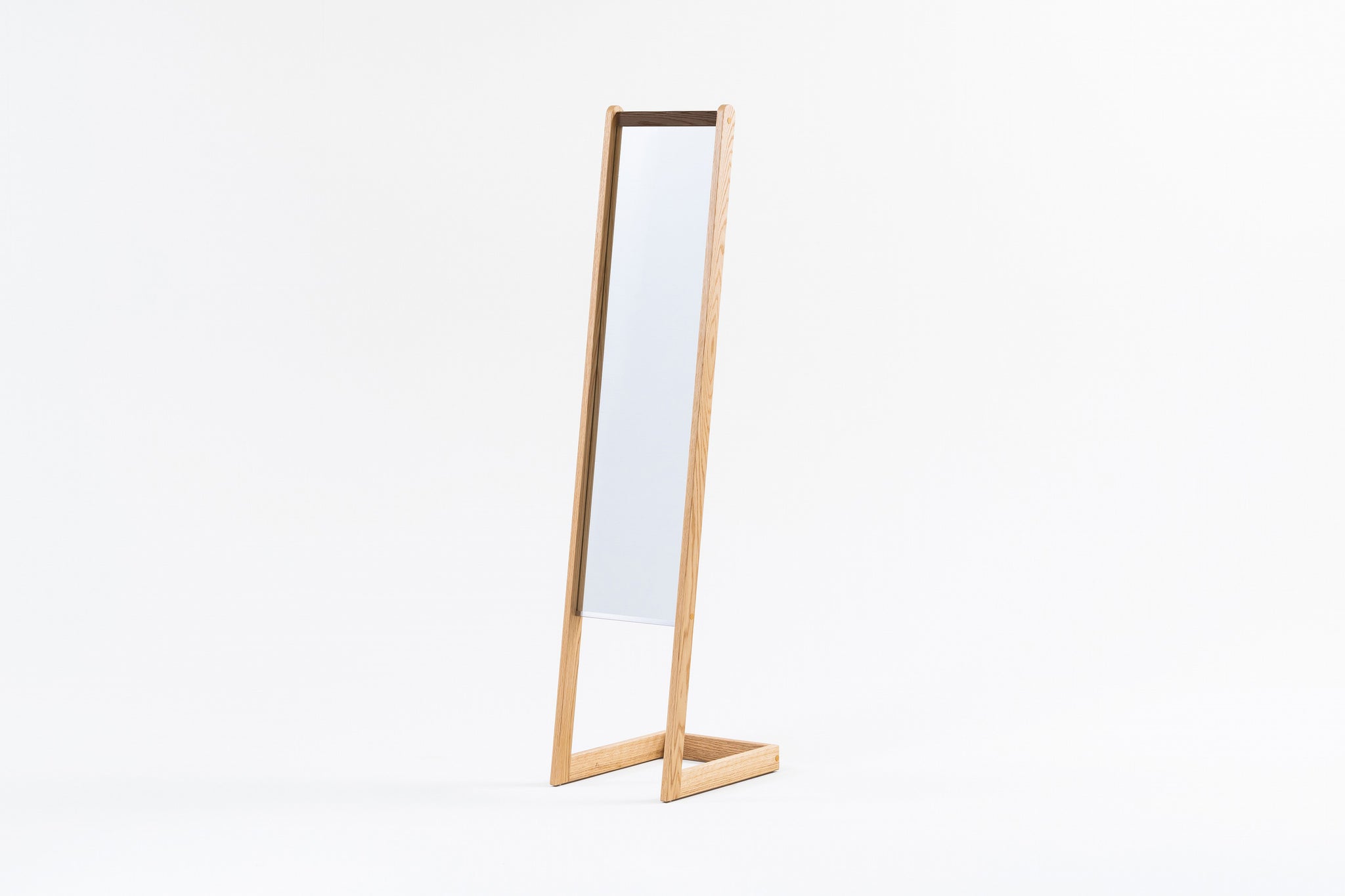 WK63.mirror stand